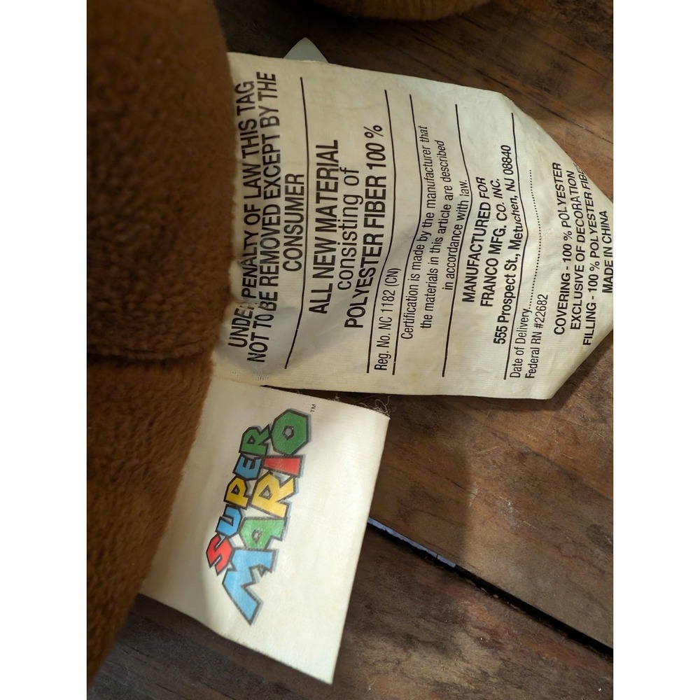 Nintendo Super Mario 22" Plush Pillow, Limited Collectible. 2012 - Picture 5 of 6